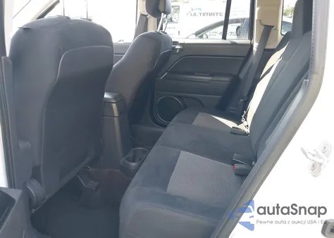 2014 Jeep Compass Sport из США, поврежденный, VIN 1C4NJDBB3ED567599